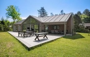 Gorgeous Home In Strøby With House Sea View, Strøby